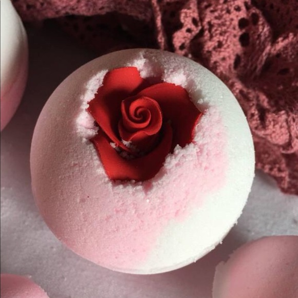 Organic Cinnamon or Lavender Rose XLarge Bath Bomb - Picture 3 of 4